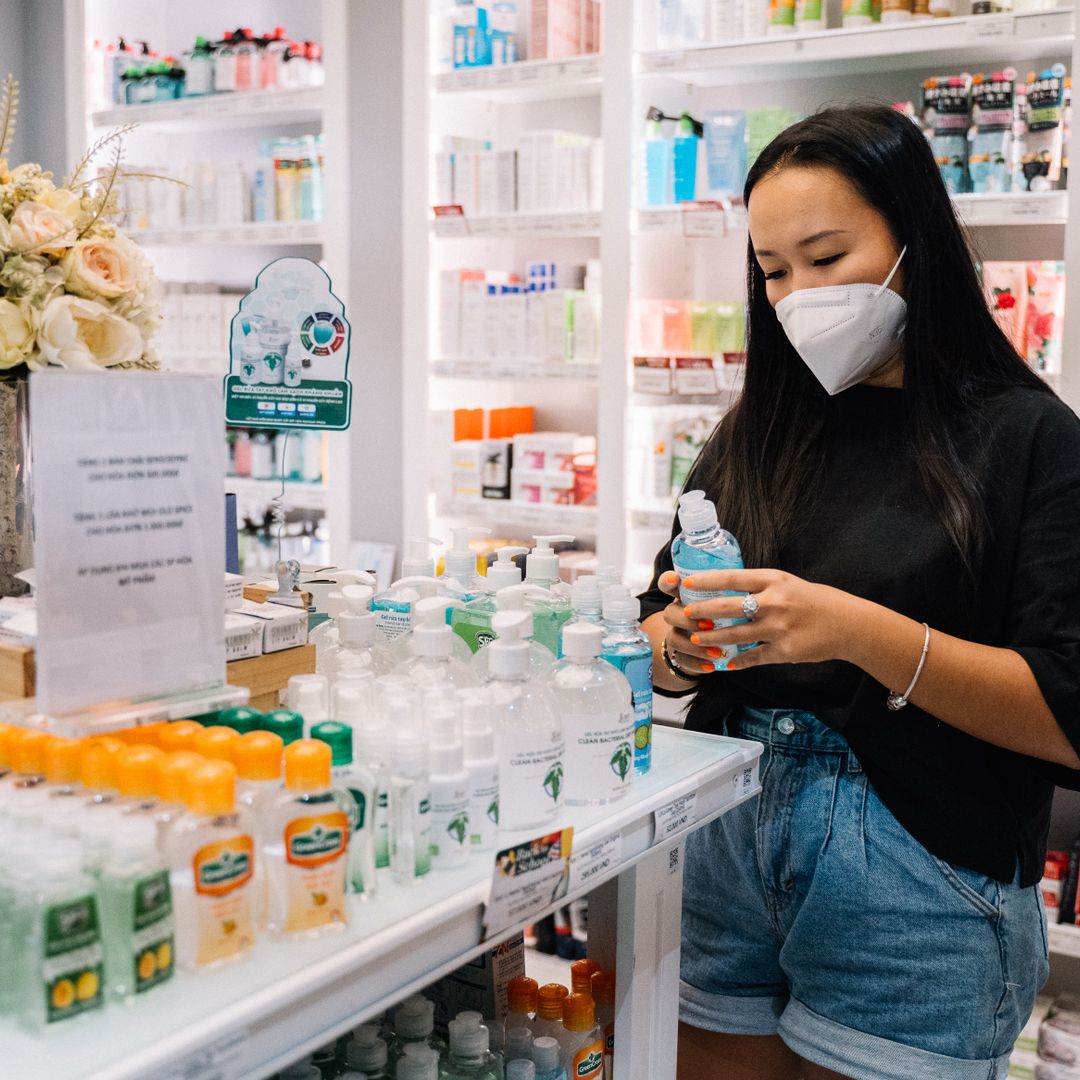Selecting Long-Lasting K-Beauty Products for Extended Social Events