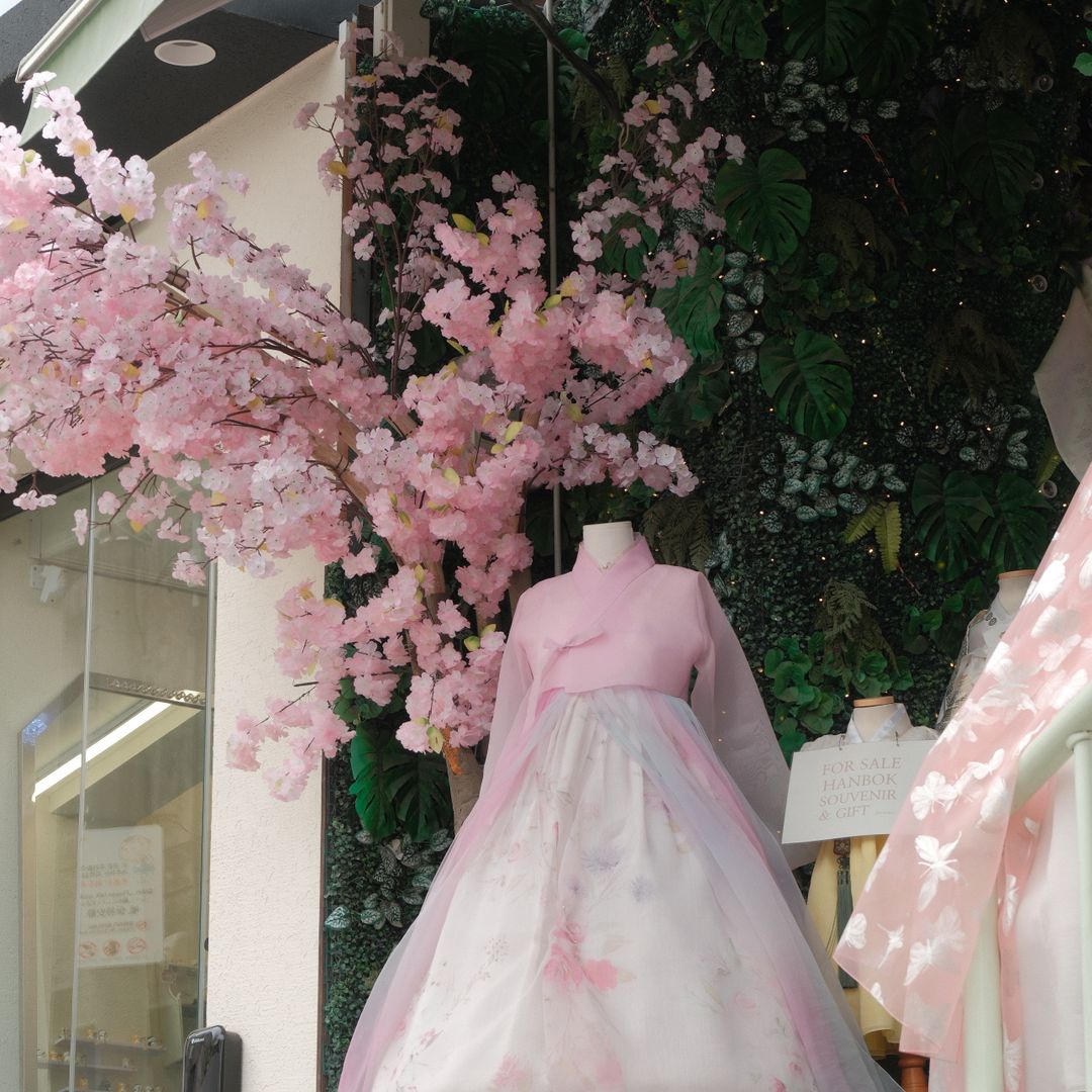 Navigating K-Beauty Proxy Service Korea Shopping and Ingredient Sourcing at Olive Young